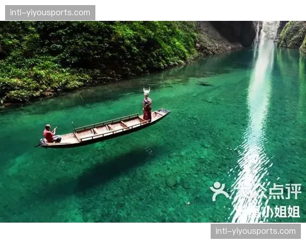 丹麦红白军团热身赛变阵，尤勒曼确认3-4-3阵型强化中场对两个边路的覆盖保护